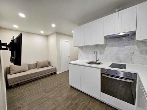 квартира за адресою Олега Мудрака вул. (Генерала Наумова), 1-Б