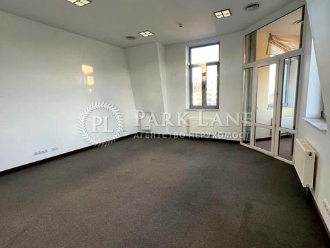 комерційна за адресою Київ, Володимирська вул., 4