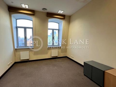 комерційна за адресою Київ, Володимирська вул., 4