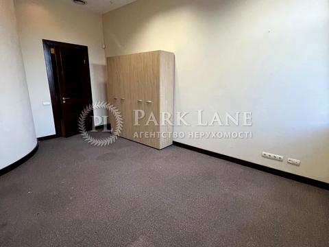 комерційна за адресою Київ, Володимирська вул., 4