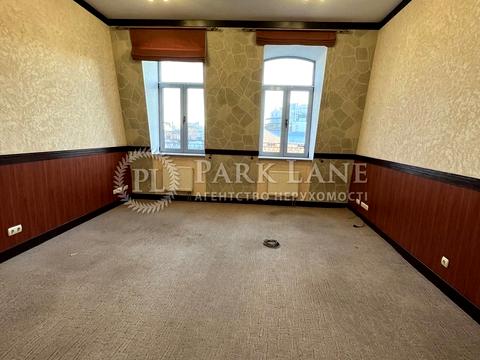 комерційна за адресою Київ, Володимирська вул., 4