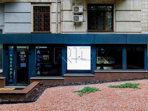 коммерческая по адресу Панківська, 18