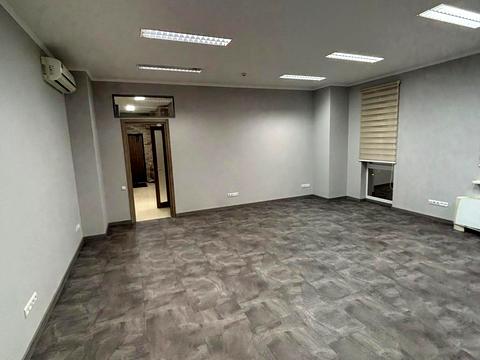 коммерческая по адресу Антоновича ул. (Горького), 33в