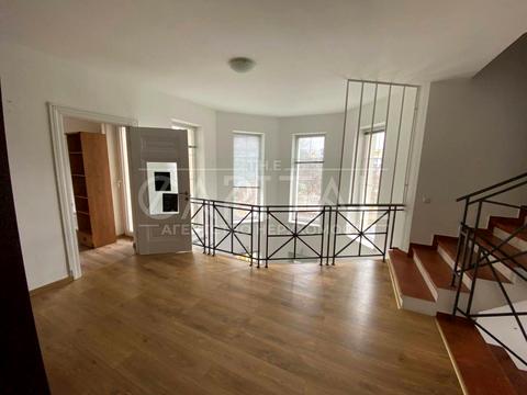 будинок за адресою Стратегічне шосе (Науки)