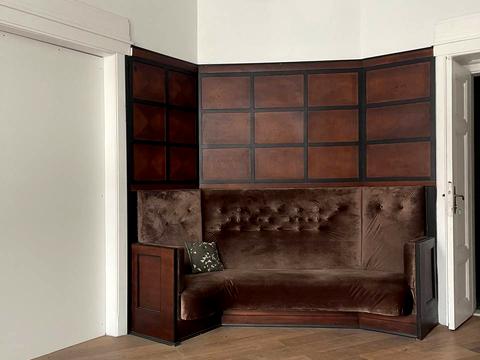 коммерческая по адресу академика Гнатюка ул. (Горького), 2