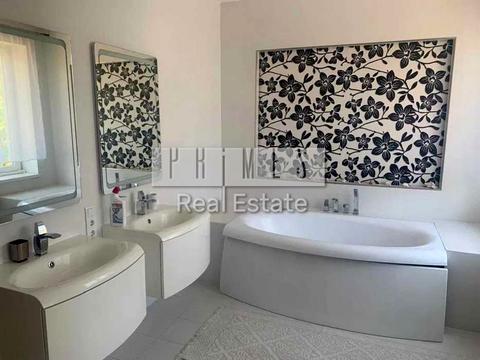 будинок за адресою смт. Ворзель, ясна