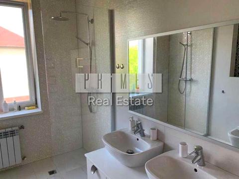 будинок за адресою смт. Ворзель, ясна