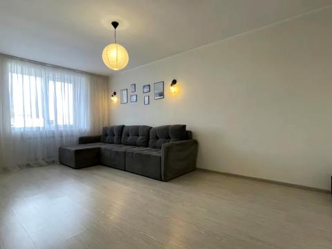 квартира за адресою Високовольтна вул., 14-Д