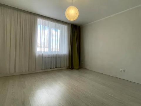 квартира за адресою Високовольтна вул., 14-Д