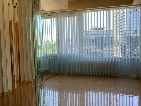 комерційна за адресою Кловський узвіз (Кловський), 7a