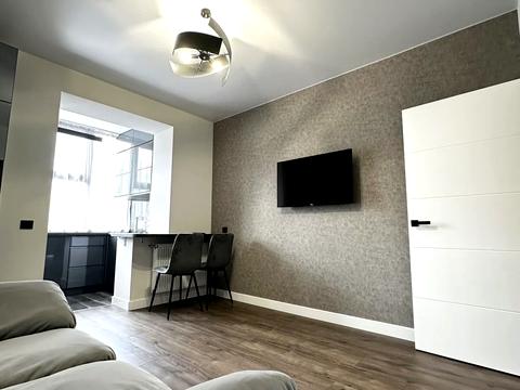 квартира по адресу Владимира Ивасюка ул., (Будинок)