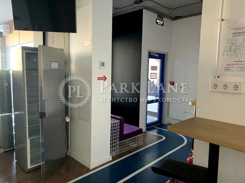 комерційна за адресою Богдана Хмельницького вул., 58-А