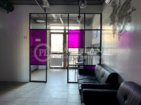 комерційна за адресою Богдана Хмельницького вул., 58-А