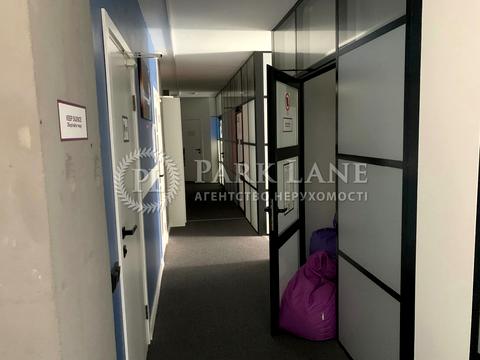 комерційна за адресою Богдана Хмельницького вул., 58-А