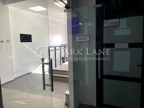 комерційна за адресою Богдана Хмельницького вул., 58-А