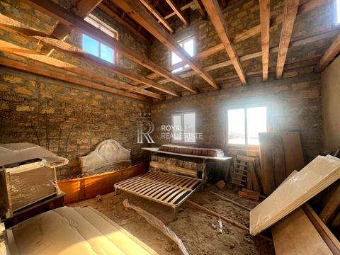 будинок за адресою Революції Гідності вул. (Революції), 42