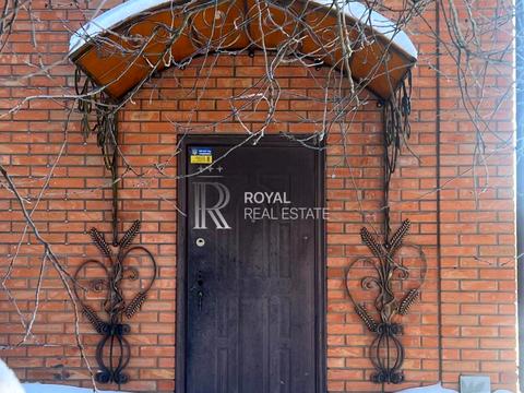 будинок за адресою Революції Гідності вул. (Революції), 42