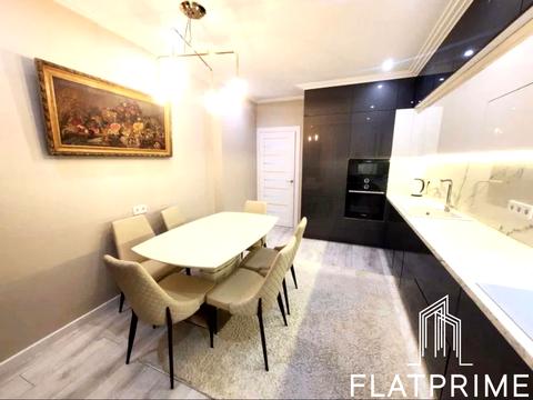 коммерческая по адресу Михаила Максимовича ул. (Трутенко Онуфрия), (Будинок 4)