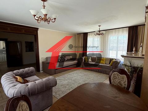 будинок за адресою Польова