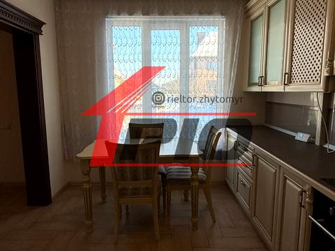 будинок за адресою Польова