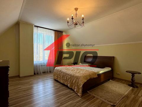 будинок за адресою Польова