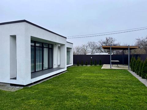 дом по адресу Хутірська