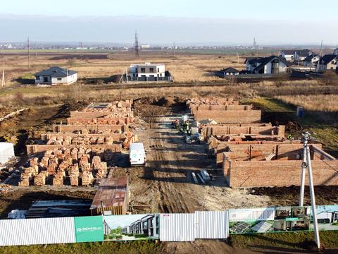 дом по адресу Тополина