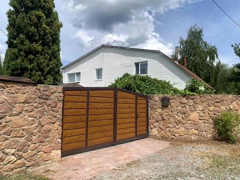 будинок за адресою Звягель, Ужачинська