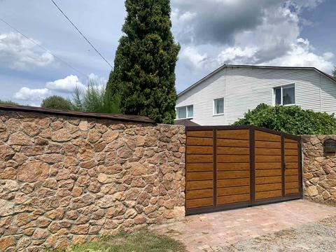 дом по адресу Ужачинська