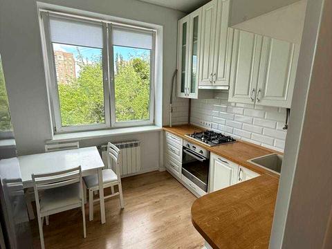 квартира за адресою Олекси Тихого вул. (Виборзька), 38/19