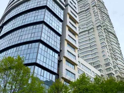 комерційна за адресою Кловський узвіз, 7