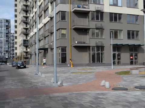 комерційна за адресою Олександра Олеся вул., 5-А