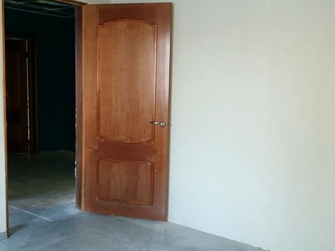 комерційна за адресою Ревуцького вул., 35