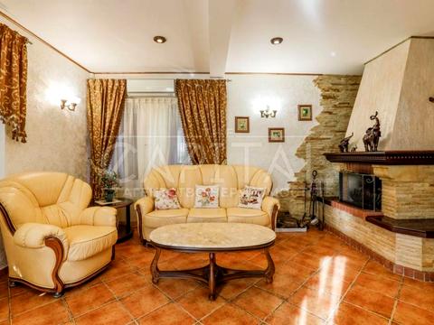 будинок за адресою вул. Абрикосова