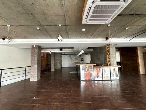 комерційна за адресою Незалежності вул., 10А