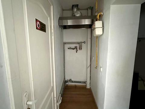 комерційна за адресою Незалежності вул., 10А