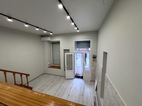 комерційна за адресою Богдана Хмельницького вул., 23