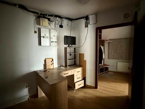 комерційна за адресою Незалежності вул., 10-А