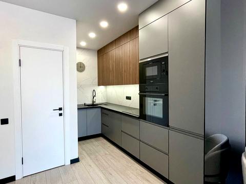 квартира за адресою Причальна вул., 12