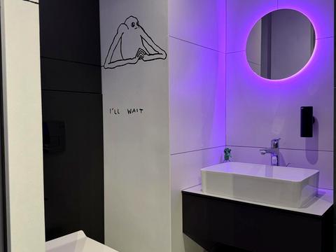 комерційна за адресою Львів, Героїв УПА вул., 73-В