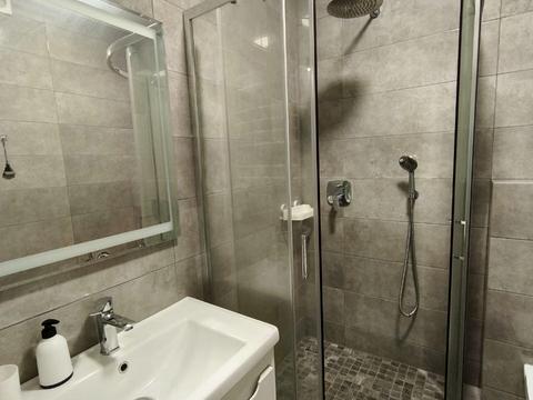 квартира за адресою Ревуцького вул., 40-Б