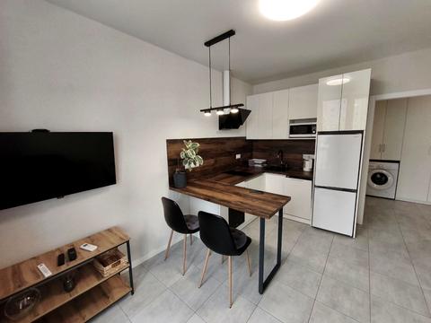 квартира за адресою Ревуцького вул., 40-Б