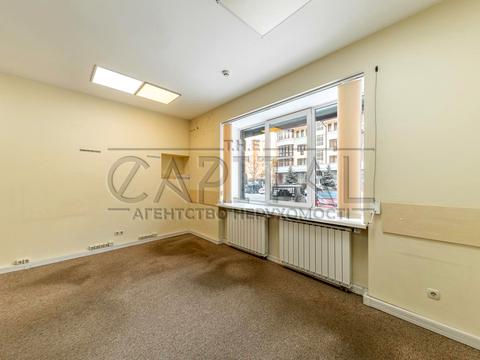 комерційна за адресою Київ, Володимира Івасюка просп. (Героїв Сталінграду), 8