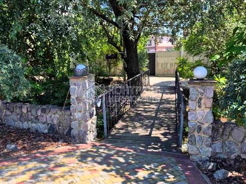 будинок за адресою вул. Квітуча, 110