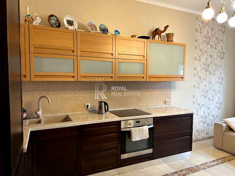 квартира за адресою Шота Руставелі вул., 44