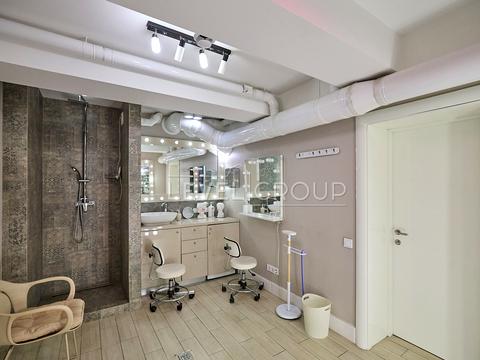 комерційна за адресою Олександра Кониського вул., 62