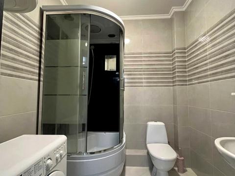 квартира за адресою Київ, Драгоманова вул., 2