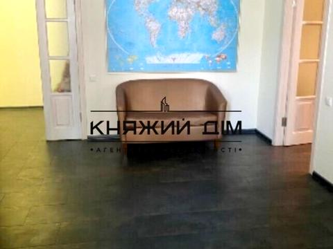 комерційна за адресою Київ, Десятинна вул., 1/3