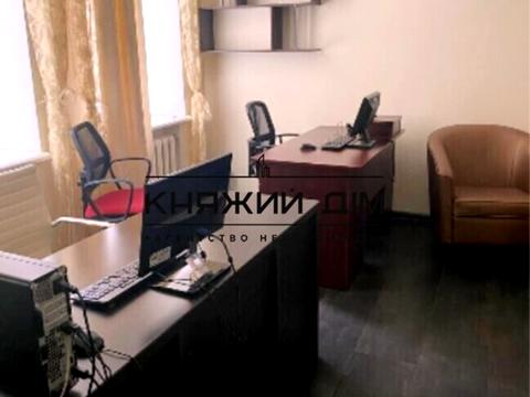 комерційна за адресою Київ, Десятинна вул., 1/3