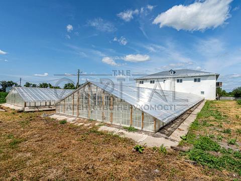 коммерческая по адресу Жовтнева, 22